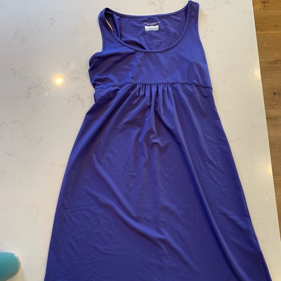 Dresses - Picture 2 of 13